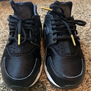 Nike Huaraches Run Spark Shoes